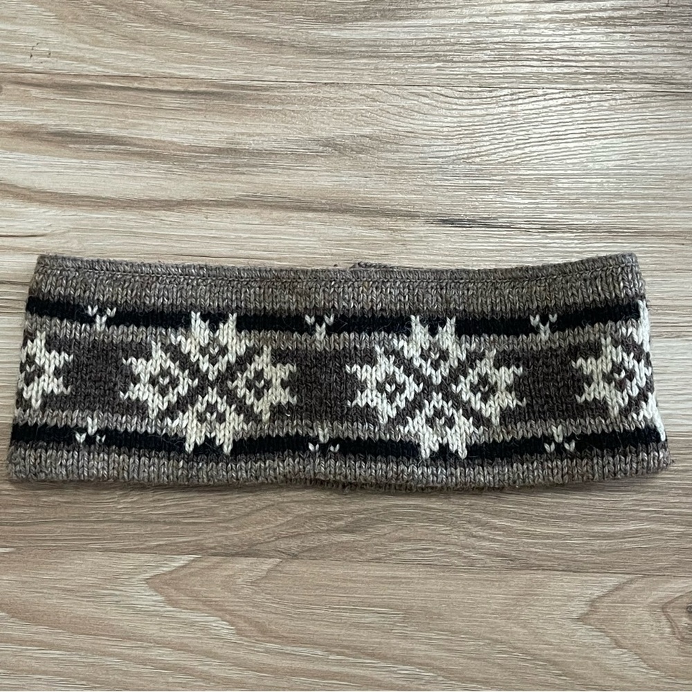 Eddie Bauer Gray Hair Accessory